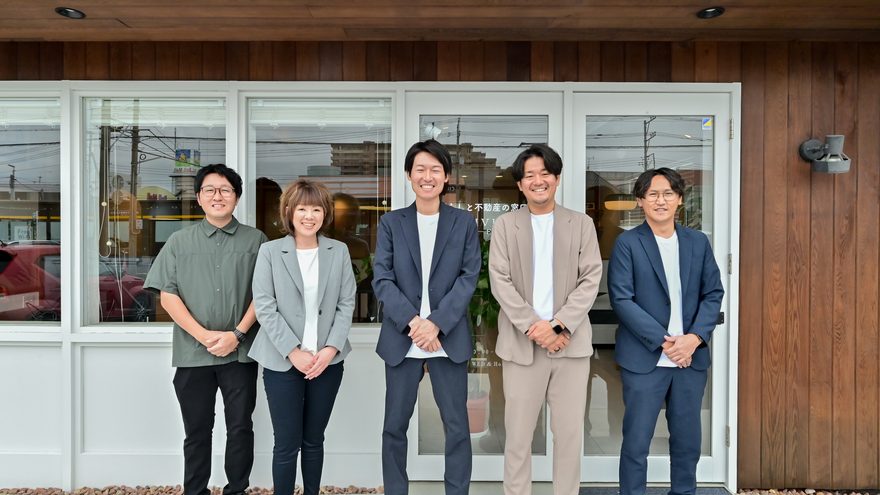 K-LIVING ESTATE のスタッフ